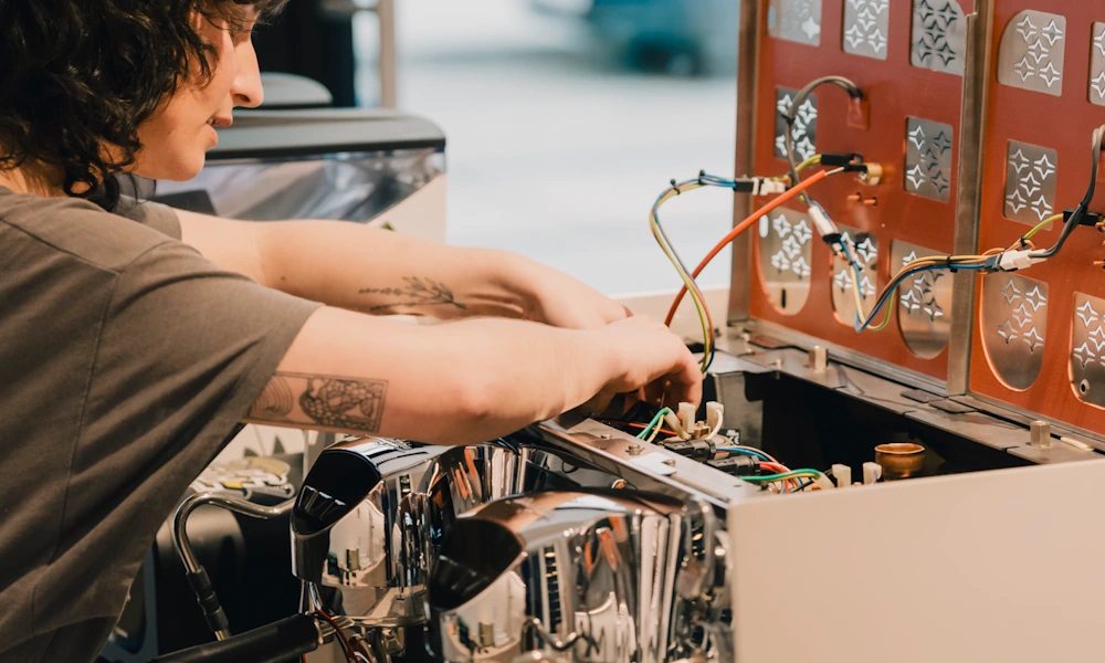 Mantenimiento de máquina de espresso
