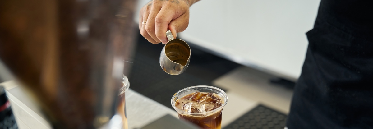 Los lanzamientos de productos de temporada y las ediciones limitadas son tendencia en el sector del café